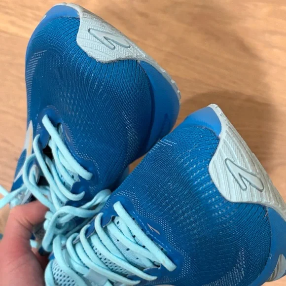Brooks Blue Athletic Shoes - Picture 6 of 7
